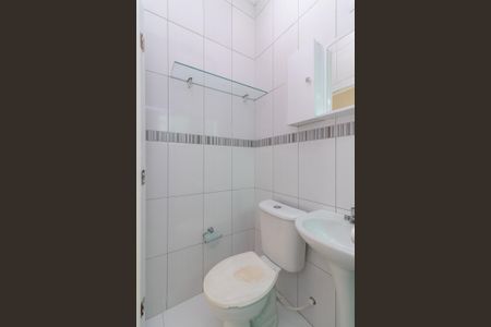 Casa à venda com 100m², 2 quartos e 2 vagasBanheiro Social