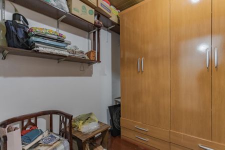 Casa à venda com 185m², 3 quartos e 3 vagasQuarto 2