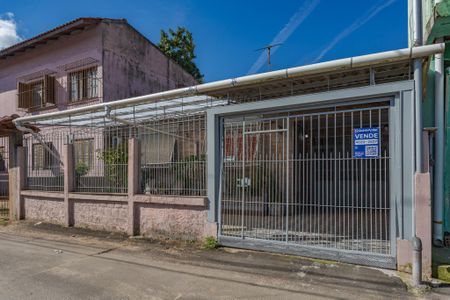 Casa à venda com 185m², 3 quartos e 3 vagasFachada