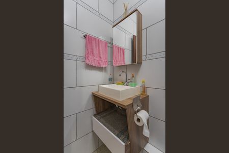 Casa à venda com 185m², 3 quartos e 3 vagasBanheiro