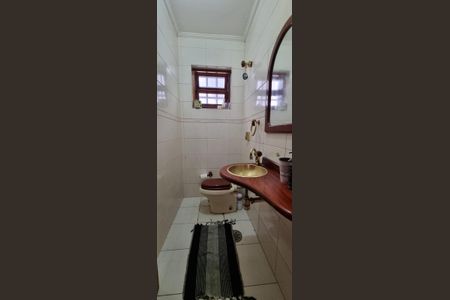 Casa à venda com 189m², 3 quartos e 2 vagasBanheiro 3