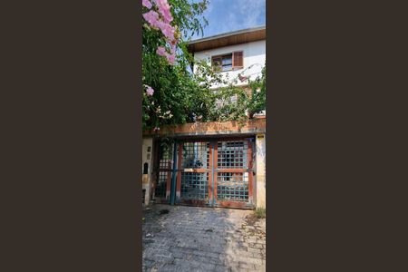 Casa à venda com 189m², 3 quartos e 2 vagasFachada