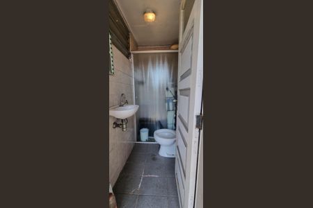 Casa à venda com 189m², 3 quartos e 2 vagasBanheiro 4