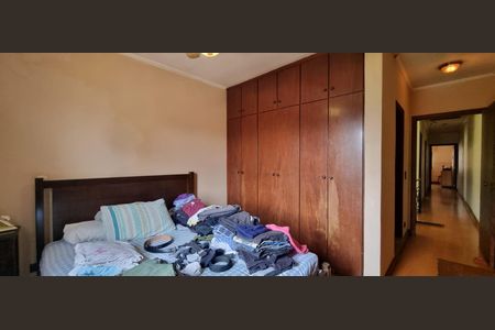 Casa à venda com 189m², 3 quartos e 2 vagasQuarto 3