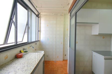 Apartamento à venda com 125m², 3 quartos e 1 vagaÁrea de Serviço