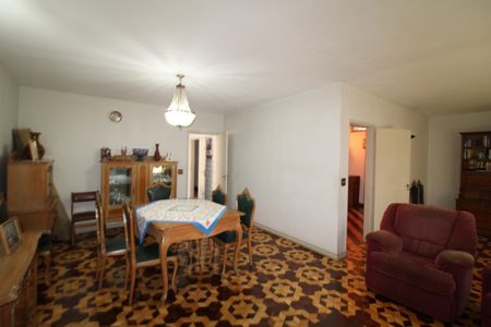 Casa à venda com 276m², 3 quartos e 2 vagasSala 2