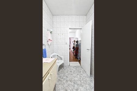 Casa à venda com 150m², 4 quartos e 2 vagas Casa à venda com 150m², 4 quartos e 2 vagasBanheiro 2