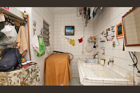 Casa à venda com 150m², 4 quartos e 2 vagas Casa à venda com 150m², 4 quartos e 2 vagasÁrea de Serviço