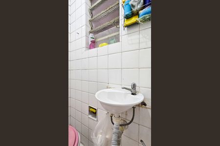 Casa à venda com 150m², 4 quartos e 2 vagas Casa à venda com 150m², 4 quartos e 2 vagasBanheiro 3