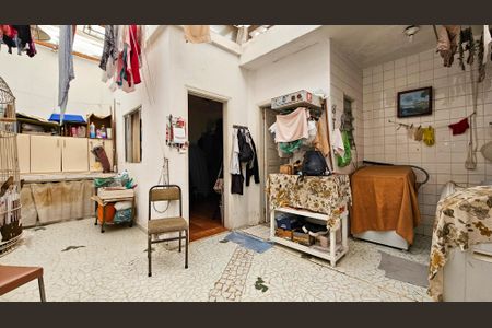 Casa à venda com 150m², 4 quartos e 2 vagas Casa à venda com 150m², 4 quartos e 2 vagasÁrea de Serviço