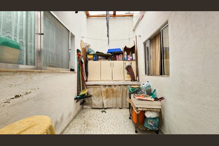 Casa à venda com 150m², 4 quartos e 2 vagas Casa à venda com 150m², 4 quartos e 2 vagasÁrea de Serviço