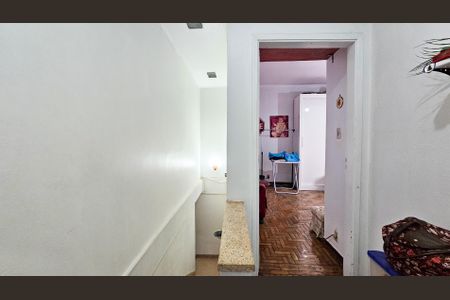 Casa à venda com 150m², 4 quartos e 2 vagas Casa à venda com 150m², 4 quartos e 2 vagasCorredor