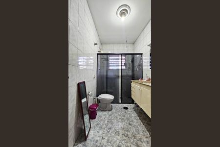 Casa à venda com 150m², 4 quartos e 2 vagas Casa à venda com 150m², 4 quartos e 2 vagasBanheiro 2