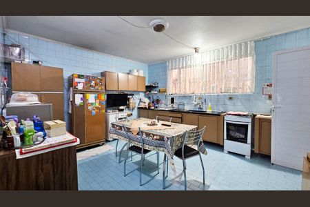 Casa à venda com 150m², 4 quartos e 2 vagas Casa à venda com 150m², 4 quartos e 2 vagasCozinha