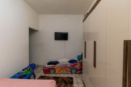 Casa à venda com 199m², 4 quartos e 3 vagasCasa 2- Sala/Quarto