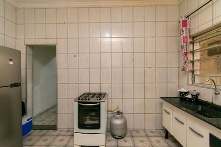Casa à venda com 199m², 4 quartos e 3 vagasCasa 2- Cozinha