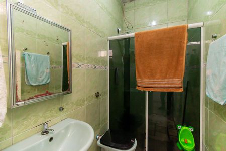 Casa à venda com 199m², 4 quartos e 3 vagasCasa 2- Banheiro