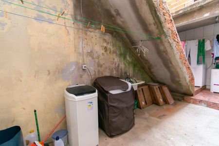 Casa à venda com 199m², 4 quartos e 3 vagasCasa 2- Área de Serviço