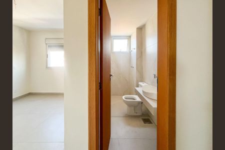 Banheiro da Suíte de apartamento à venda com 3 quartos, 87m² em Padre Eustáquio, Belo Horizonte