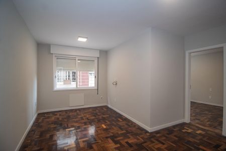 Sala de apartamento à venda com 2 quartos, 100m² em Santo Antônio, Porto Alegre