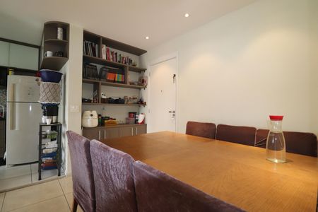 Sala de apartamento à venda com 2 quartos, 70m² em Campestre, Santo André