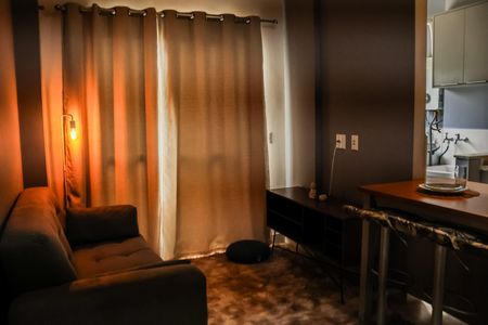 Sala de apartamento para alugar com 1 quarto, 38m² em Granja Viana, Cotia