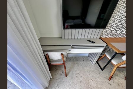 Studio para alugar com 28m², 1 quarto e sem vaga Studio para alugar com 28m², 1 quarto e sem vagaSala