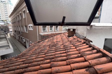 Casa para alugar com 250m², 4 quartos e 6 vagasVista do Closet da suíte 2