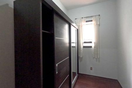 Casa para alugar com 250m², 4 quartos e 6 vagasCloset da suíte 2