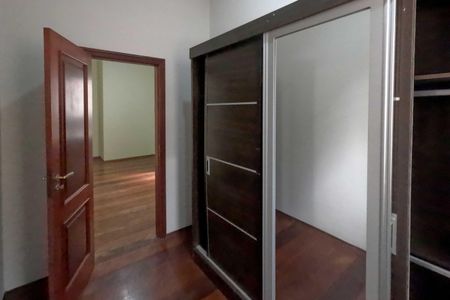 Casa para alugar com 250m², 4 quartos e 6 vagasCloset da suíte 2