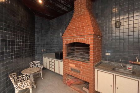 Casa para alugar com 250m², 4 quartos e 6 vagasÁrea Externa