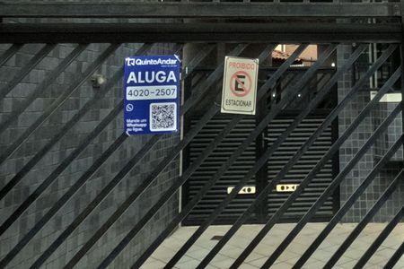 Casa para alugar com 250m², 4 quartos e 6 vagasPlaca