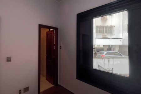 Casa para alugar com 250m², 4 quartos e 6 vagasSuíte 1