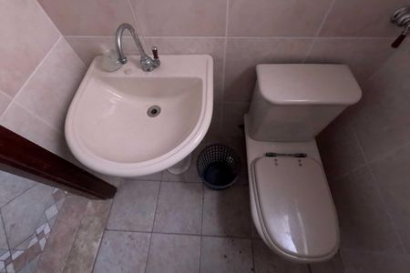 Casa para alugar com 250m², 4 quartos e 6 vagasLavabo