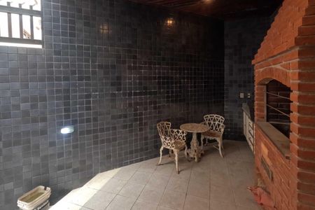 Casa para alugar com 250m², 4 quartos e 6 vagasÁrea Externa