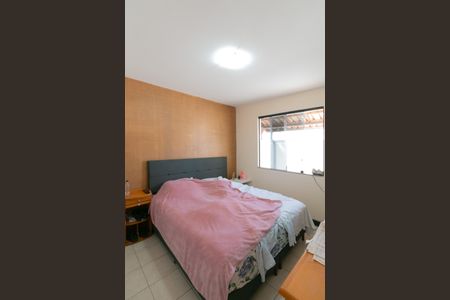 Apartamento à venda com 125m², 3 quartos e 2 vagasQuarto 2