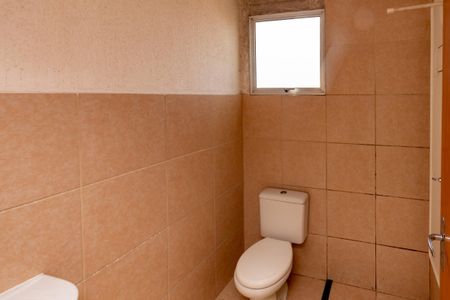 Banheiro de apartamento para alugar com 2 quartos, 45m² em Jardim dos Comerciários, Belo Horizonte
