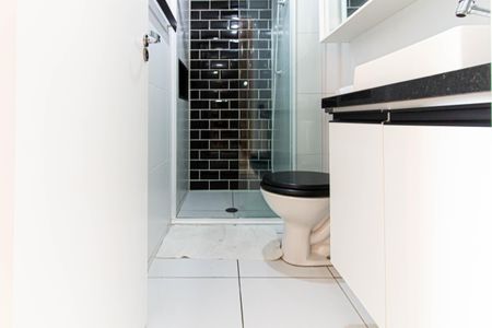 Banheiro de apartamento à venda com 2 quartos, 34m² em Barra Funda, São Paulo