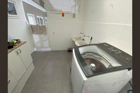 Casa à venda com 600m², 6 quartos e 3 vagasLavanderia