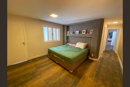 Casa à venda com 600m², 6 quartos e 3 vagasSuíte 1