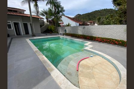 Casa à venda com 600m², 6 quartos e 3 vagasArea de Lazer