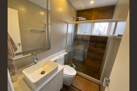 Casa à venda com 600m², 6 quartos e 3 vagasBanheiro 1