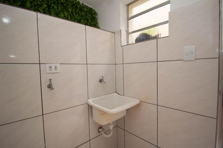Casa para alugar com 50m², 1 quarto e sem vagaÁrea de Serviço