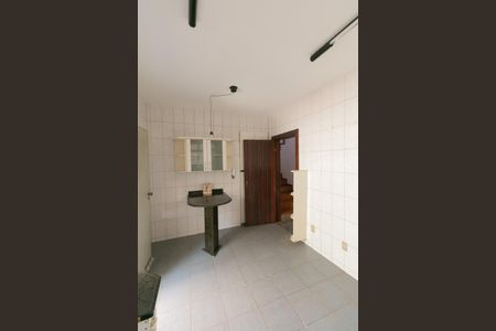 Casa à venda com 339m², 5 quartos e 4 vagasCozinha