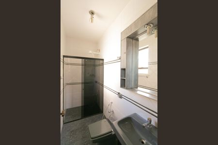 Casa à venda com 339m², 5 quartos e 4 vagasBanheiro do Quarto 4