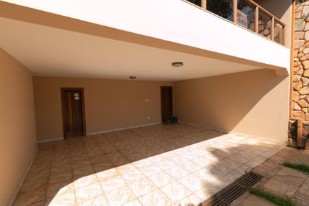 Casa à venda com 339m², 5 quartos e 4 vagasÁrea comum