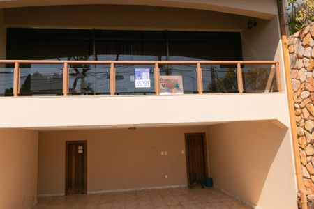 Casa à venda com 339m², 5 quartos e 4 vagasPlaquinha