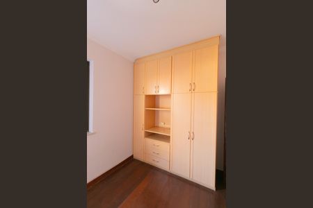 Casa à venda com 339m², 5 quartos e 4 vagasEscritório