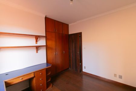 Casa à venda com 339m², 5 quartos e 4 vagasQuarto 5