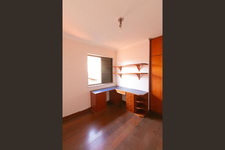 Casa à venda com 339m², 5 quartos e 4 vagasQuarto 5